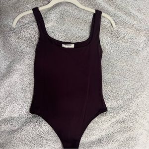 aritzia babaton contour tank bodysuit